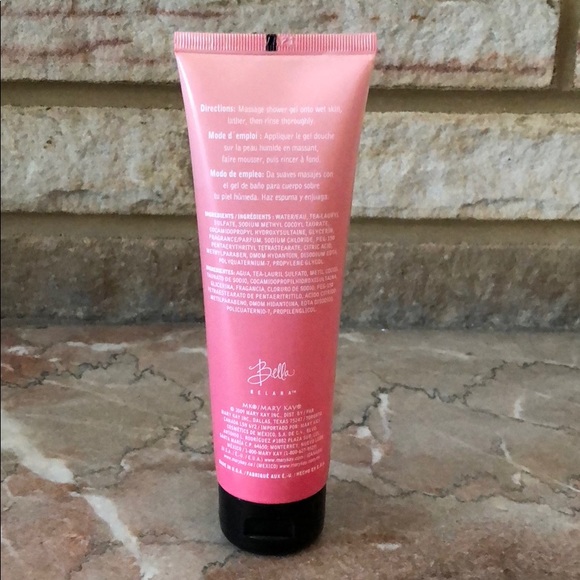 New Mary Kay Bella Belara Shower Gel - Picture 2 of 2